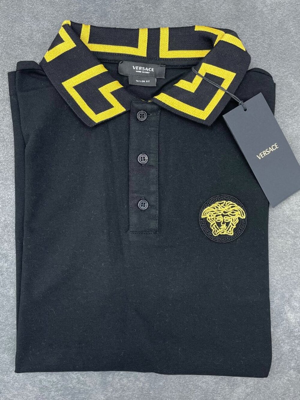 Versace Men’s Black Medusa Polo Shirt Tailor Fit- Size Medium